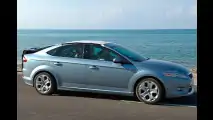 James Bond fährt Ford
