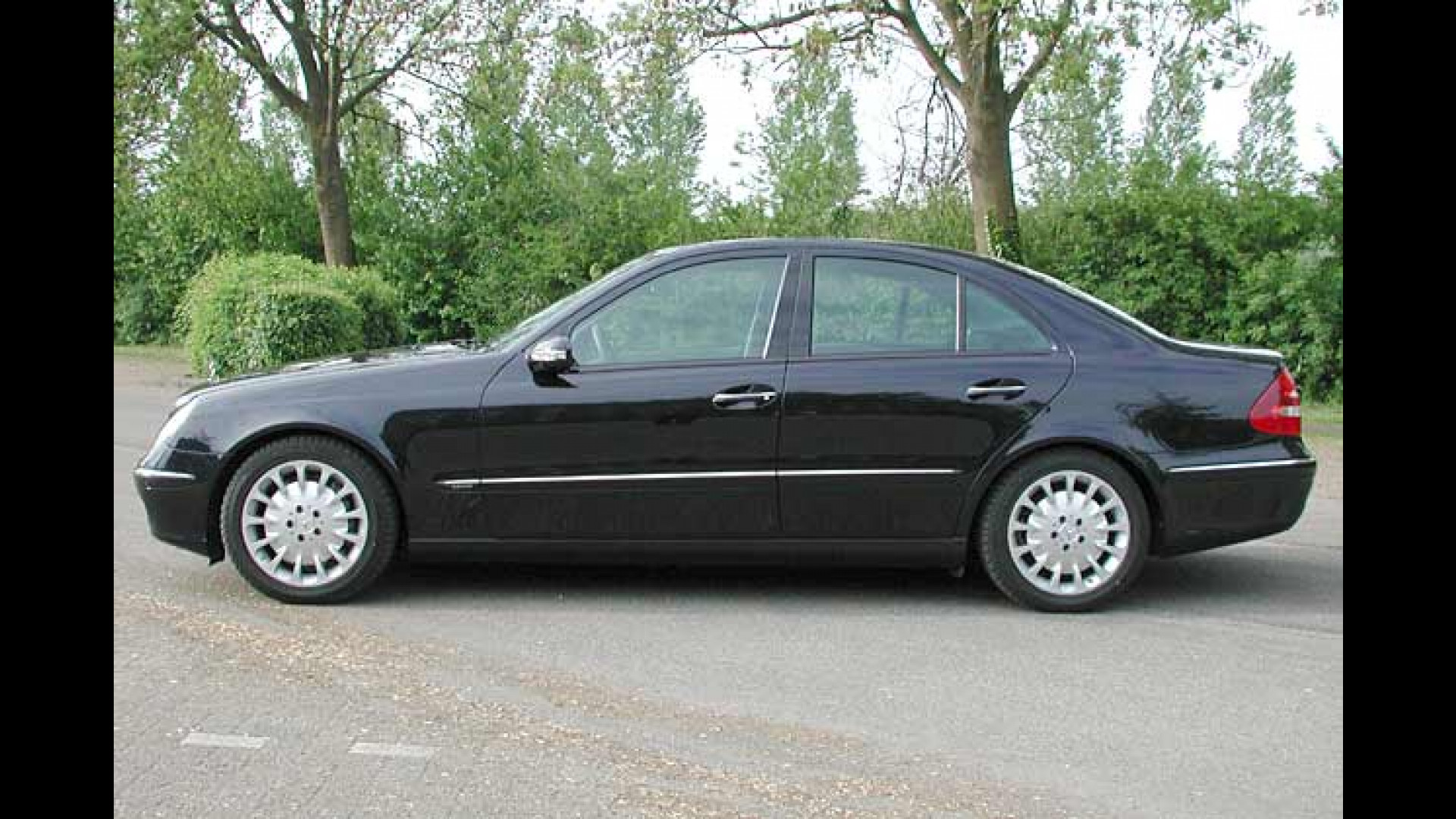 Mercedes E 420 CDI mit neuem V8 Bärenkraft im Edelpelz