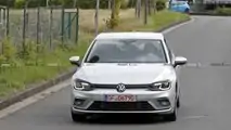 2021 VW Golf GTE spy photo