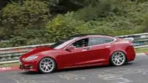 Tesla Model S Plaid spy photo