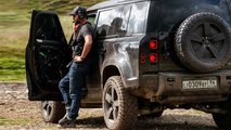 Land Rover Defender (2020) in James Bond Stuntszenen