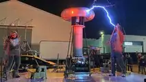 Tesla-Spule bei Cybertruck-Ereignis