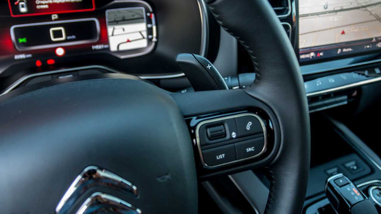 Citroen C5 Aircross test-drive in Moscow