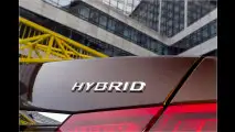 E-Klasse kommt als Hybrid