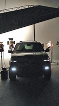 2015 Lincoln Navigator teaser image (enhanced)