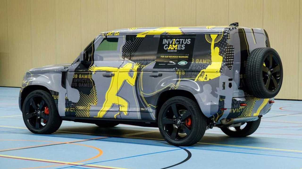 Land Rover Defender для пятых игр Invictus