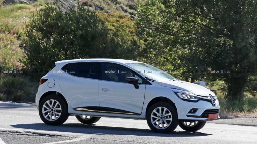 Renault Subcompact Suv Spy Photo Motor1 Com Photos