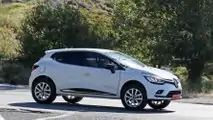Renaults neues Kleinwagen-SUV als Erlkönig (2019)