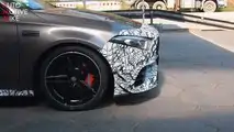 Mercedes-AMG A45-Screenshot aus einem Spionvideo