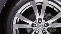 Toyota Prius PLUS Performance Package custom concept 02.11.2010