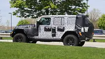 Jeep Wrangler Spy Photos
