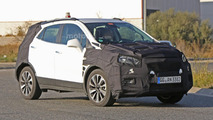 Opel Mokka facelift spy photos