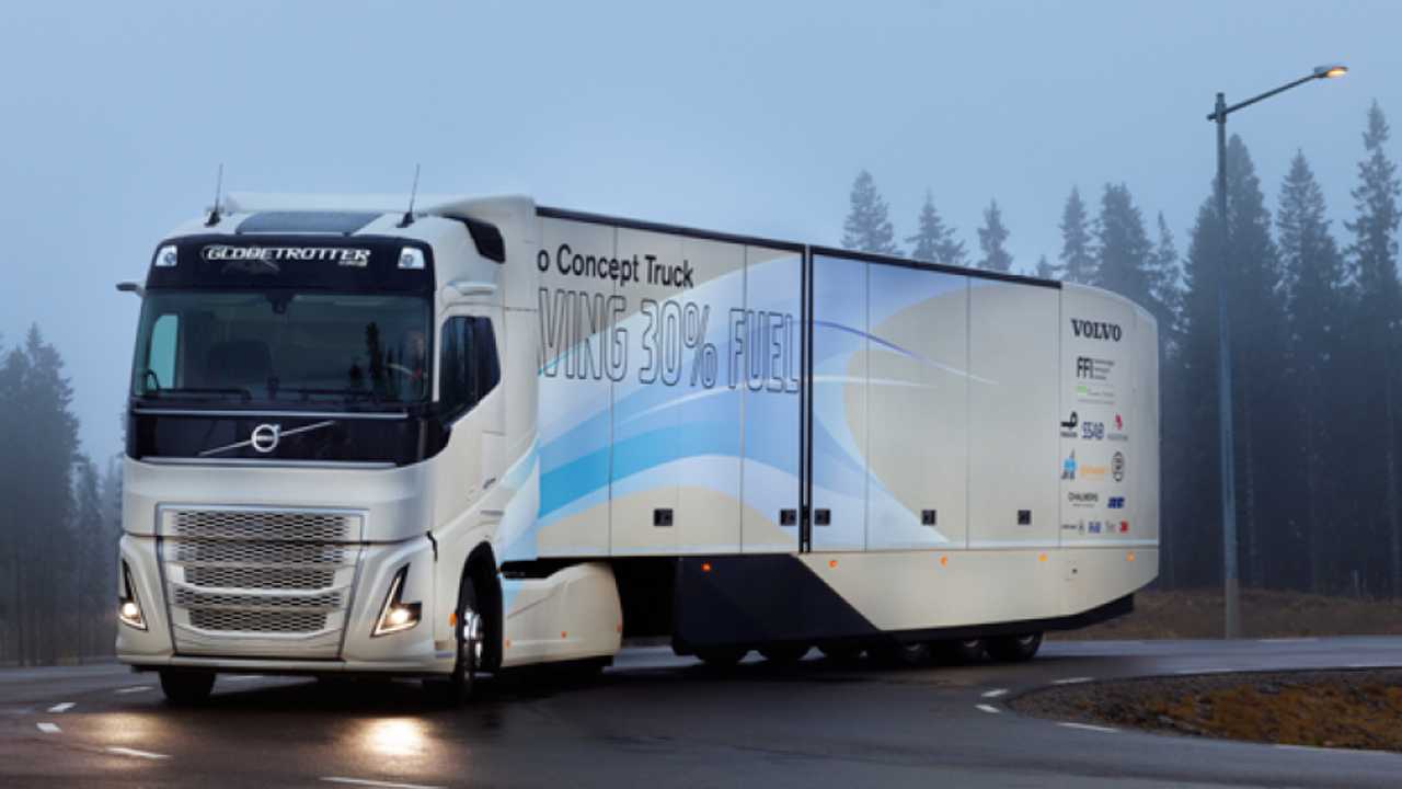 Volvo Trucks Concept Hybrid Truck [VIDEO]