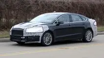 2017 Ford Fusion facelift spy photo