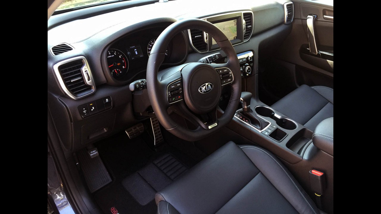Volta Rápida: Novo Kia Sportage dá salto em estilo e refinamento