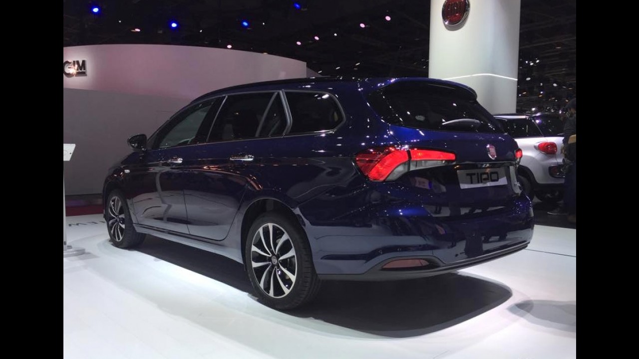 Paris: Fiat estreia versão perua do Tipo e nega lançamento da linha no Brasil