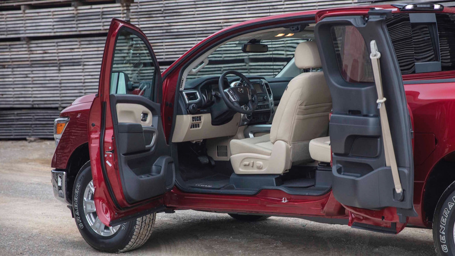 2017 Nissan Titan King Cab