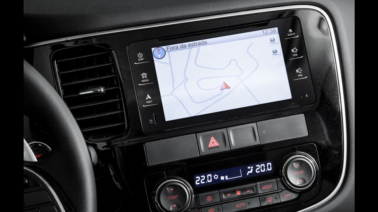 Novo Mitsubishi Outlander 2016 estreia motor a diesel por R$ 173.990