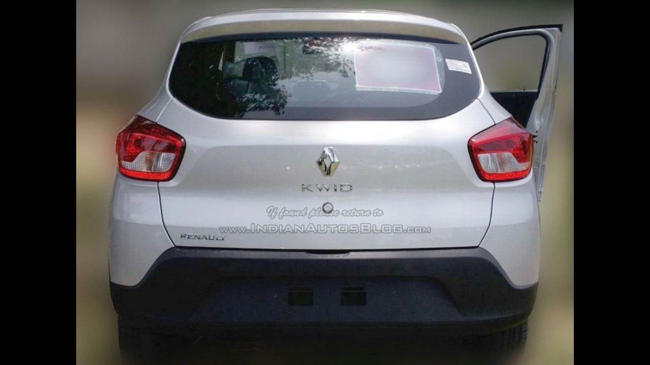 Flagra: Renault Kwid é pego no pátio da concessionária antes do lançamento