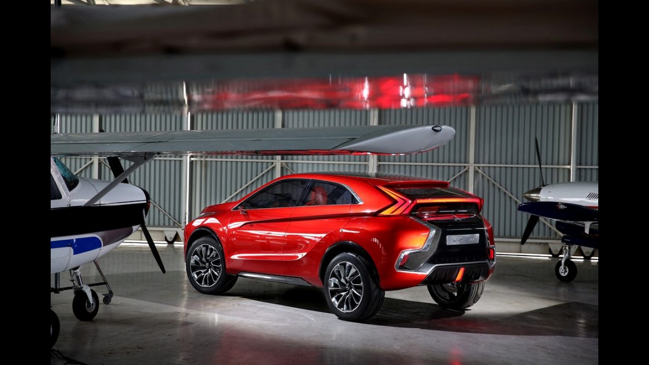 Novo Mitsubishi ASX chega em 2016 - e dará origem ao próximo EVO!