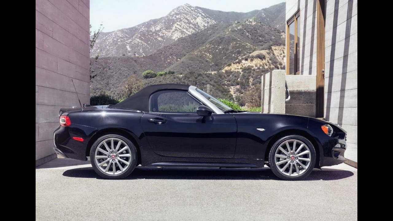Fiat 124 Spider: Miata italiano tem turbo e tração traseira