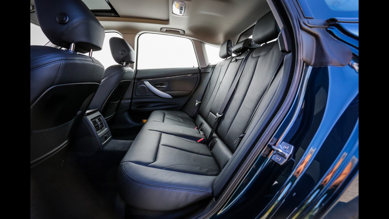 Teste CARPLACE: Range Rover Evoque e BMW 328i GT somam 17 marchas! Precisa tanto?