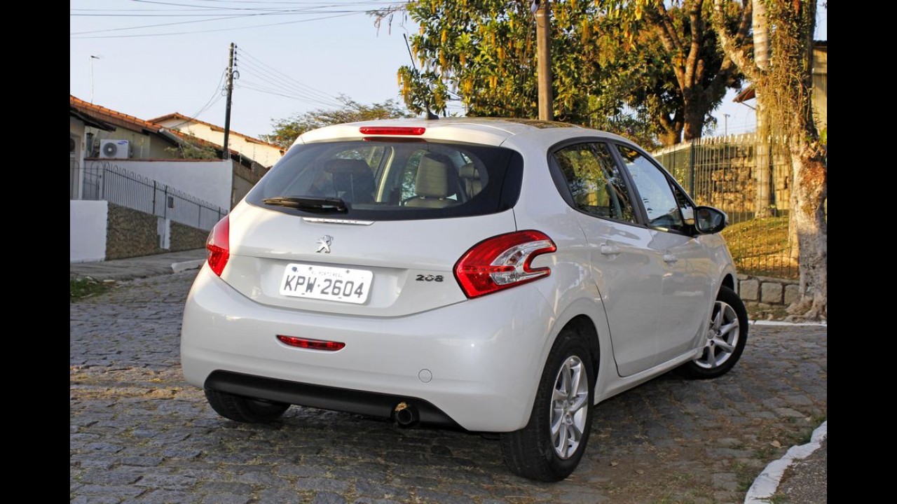 PSA: recall por problema na suspensão também afeta Peugeot 208