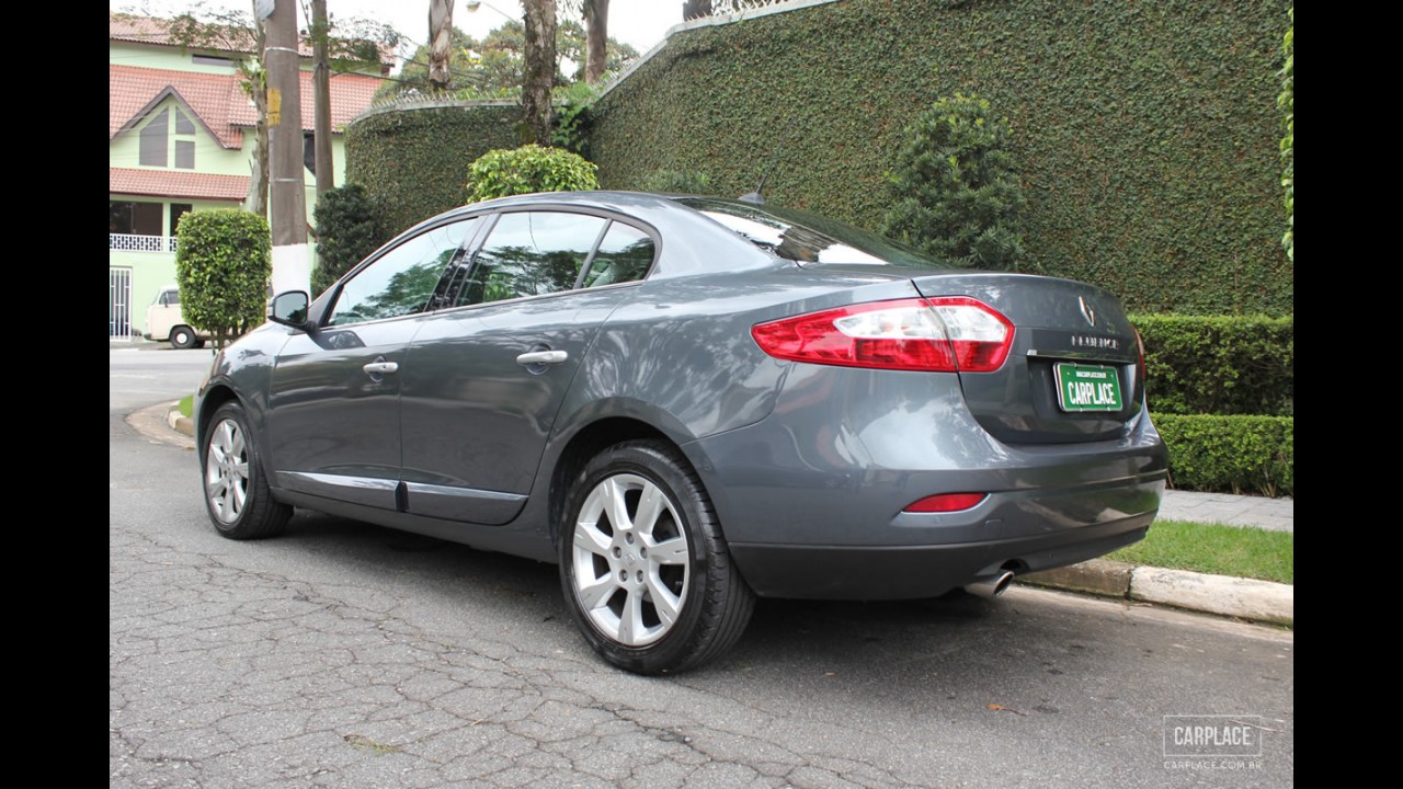 SEDÃS MÉDIOS, resultados de setembro: Corolla volta à liderança e Fluence ultrapassa Jetta