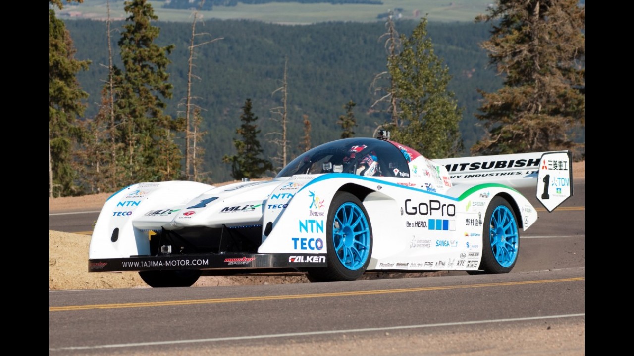 Elétricos marcam presença em Pikes Peak e dividem atenção com recorde de Loeb