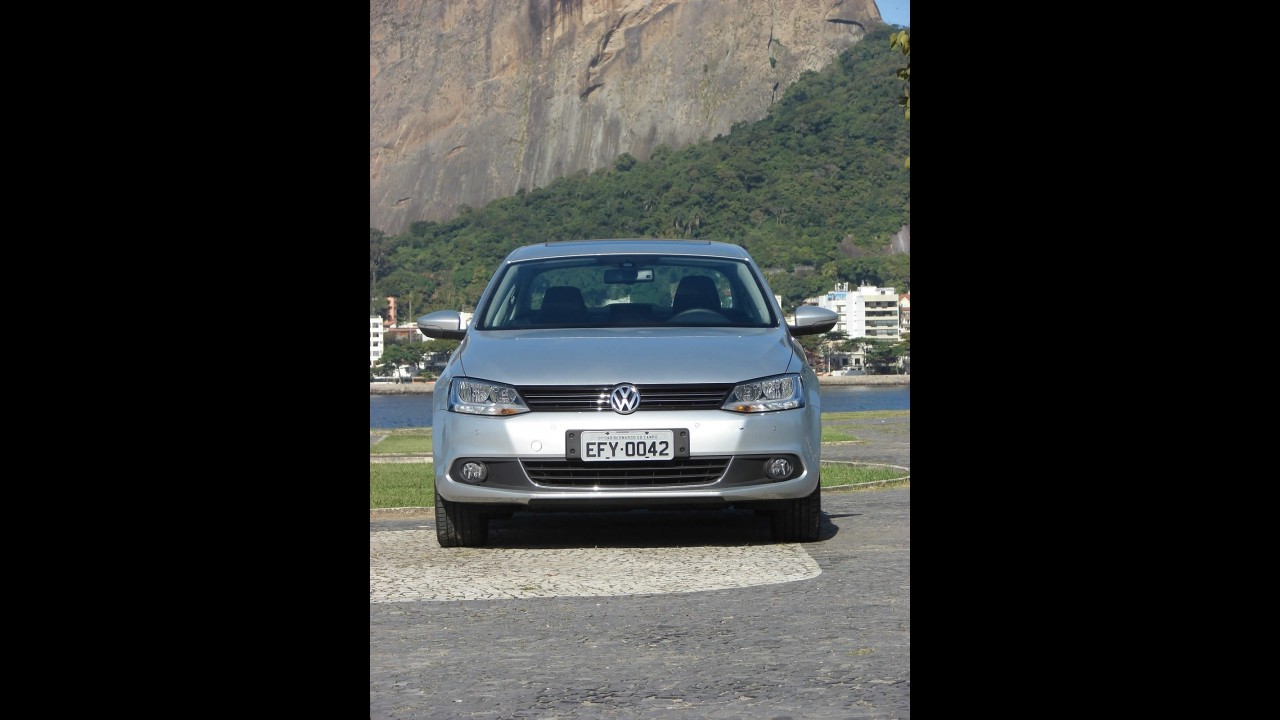 Avaliação - Volkswagen Jetta 2.0 TSI Highline 2011 - Veja detalhes em fotos