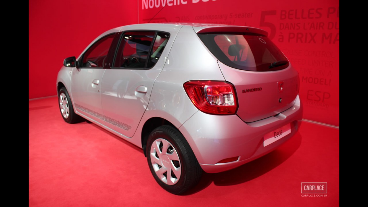 Salão de Paris: Estreia mundial dos novos Dacia Sandero e Logan - Veja Fotos