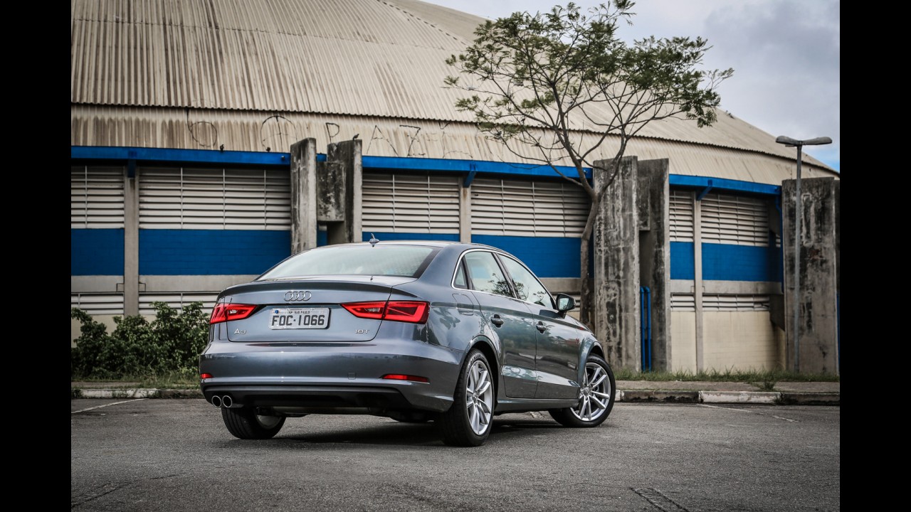 BMW lidera vendas globais no 1º semestre, mas Audi e Mercedes se aproximam
