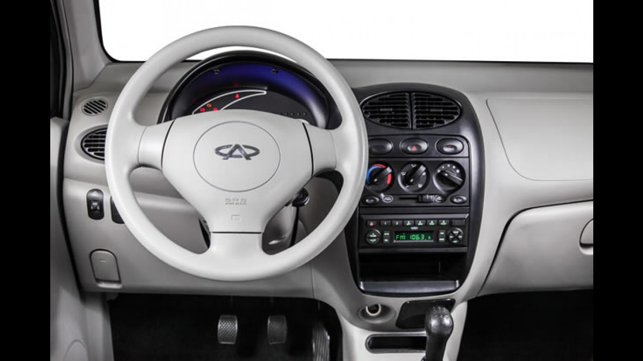 Chery QQ ganha inédito motor 1.0 três cilindros no Brasil por R$ 23.990