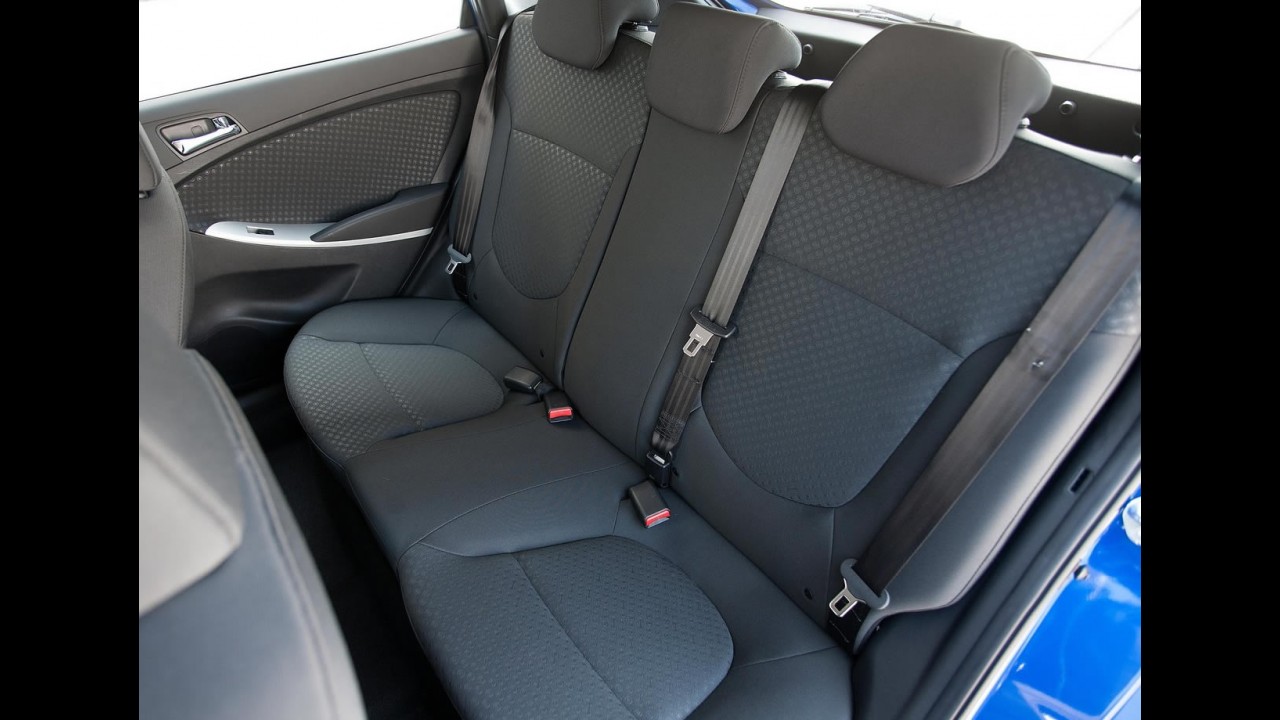 Hyundai divulga imagens e detalhes Accent 2012 para os EUA - Preços começam em US$ 12.445