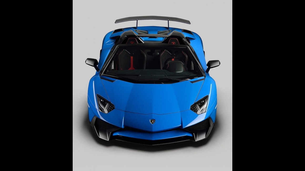 Lamborghini lança Aventador LP750-4 SV Roadster