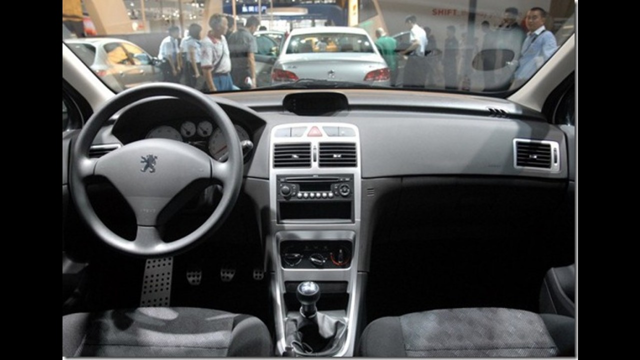 Peugeot 307 ganha versão aventureira Cross na China