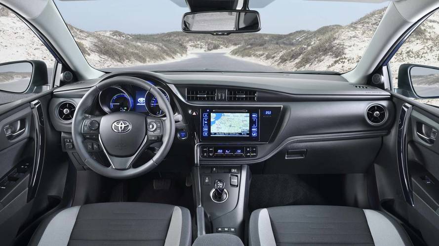 Toyota'dan Türkiye'ye yeni hibrit geldi
