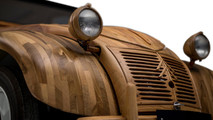 Citroën 2CV de madera, a subasta