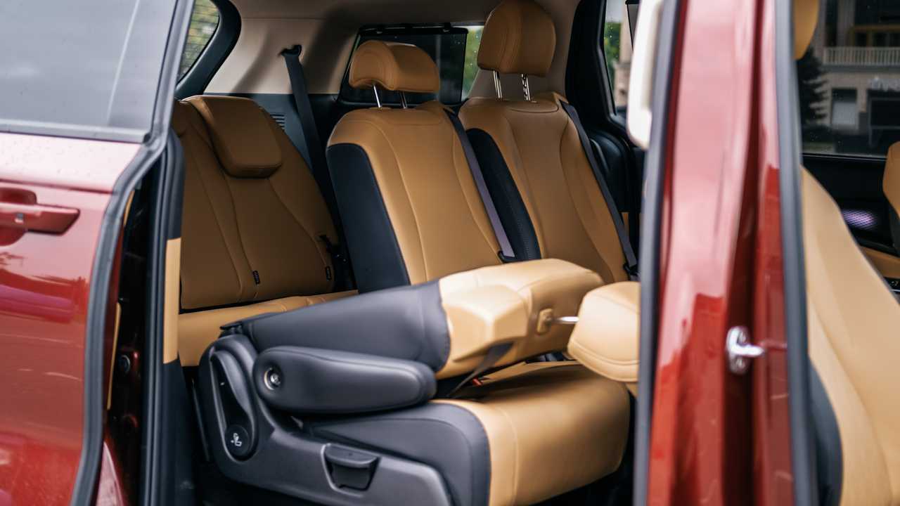 Kia Carnival интерьер