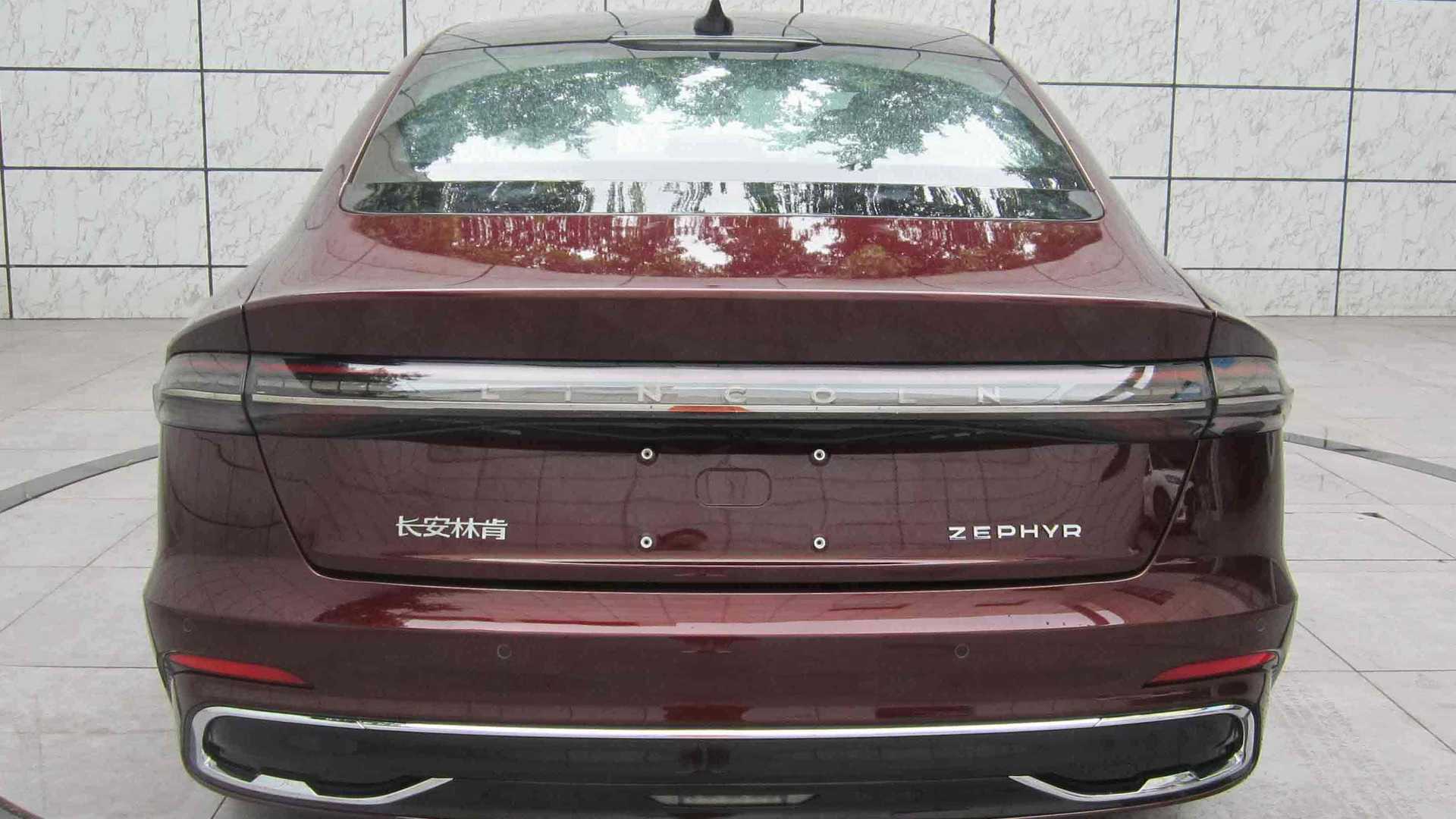 lincoln-zephyr-production-model-leaked-image-rear-end.jpg