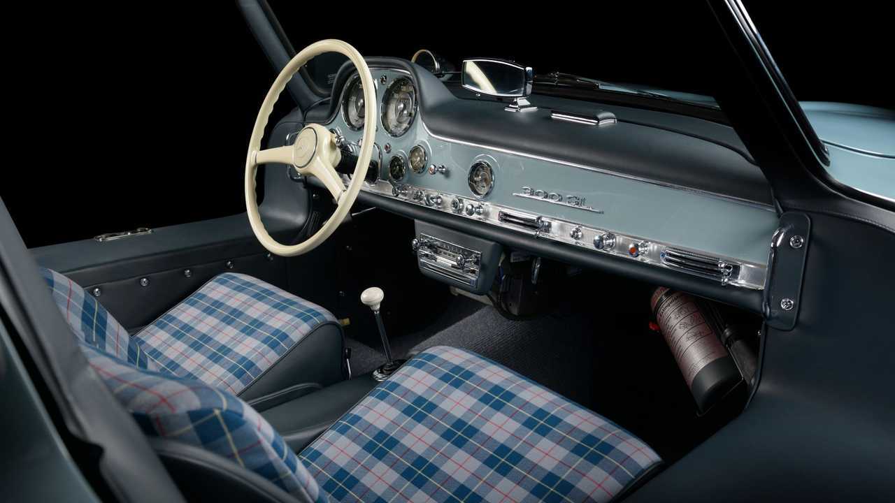 Mercedes 300SL Gullwing restoration has an interesting story