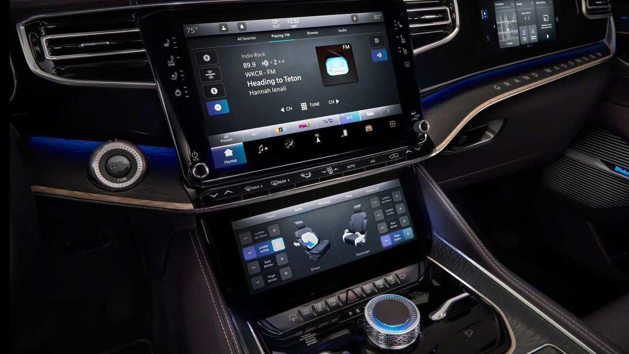 Jeep Grand Wagoneer Concept Interior