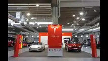Le Tesla a Verona Legend Cars