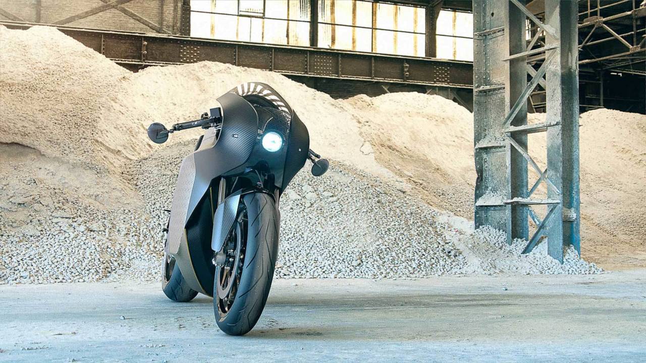 The Manx7 from the front. The bar end mirrors and tiny headlight are pretty sweet.