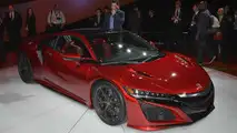 Acura NSX at 2015 NAIAS