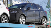 2016 Opel Mokka facelift spy photo