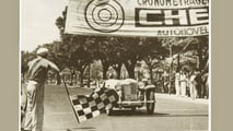 Chico Landi correndo com um MG TC no Rio
