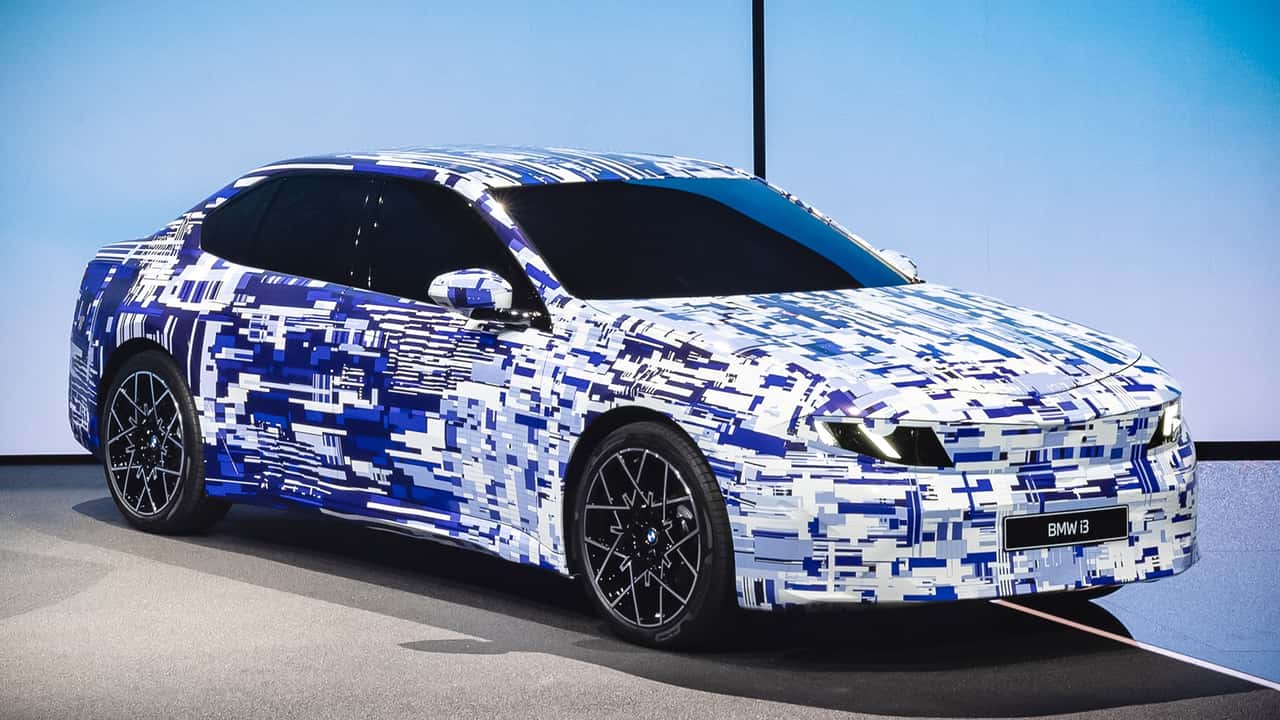 Próximo BMW Série 3 elétrico chega em 2026 com 800 km de autonomia