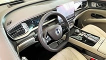 Denza D9: van de alto luxo da BYD chega no segundo semestre de 2026