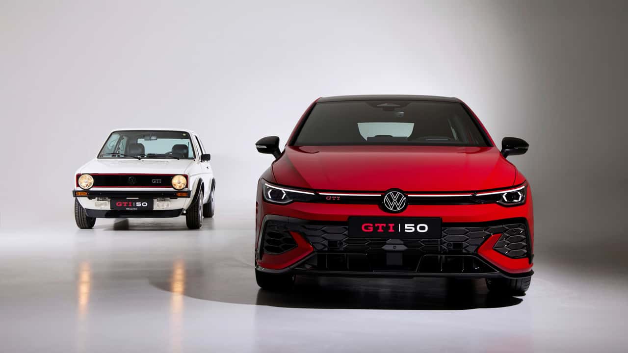VW Golf 1 GTI und Golf 8 GTI 50 Jahre